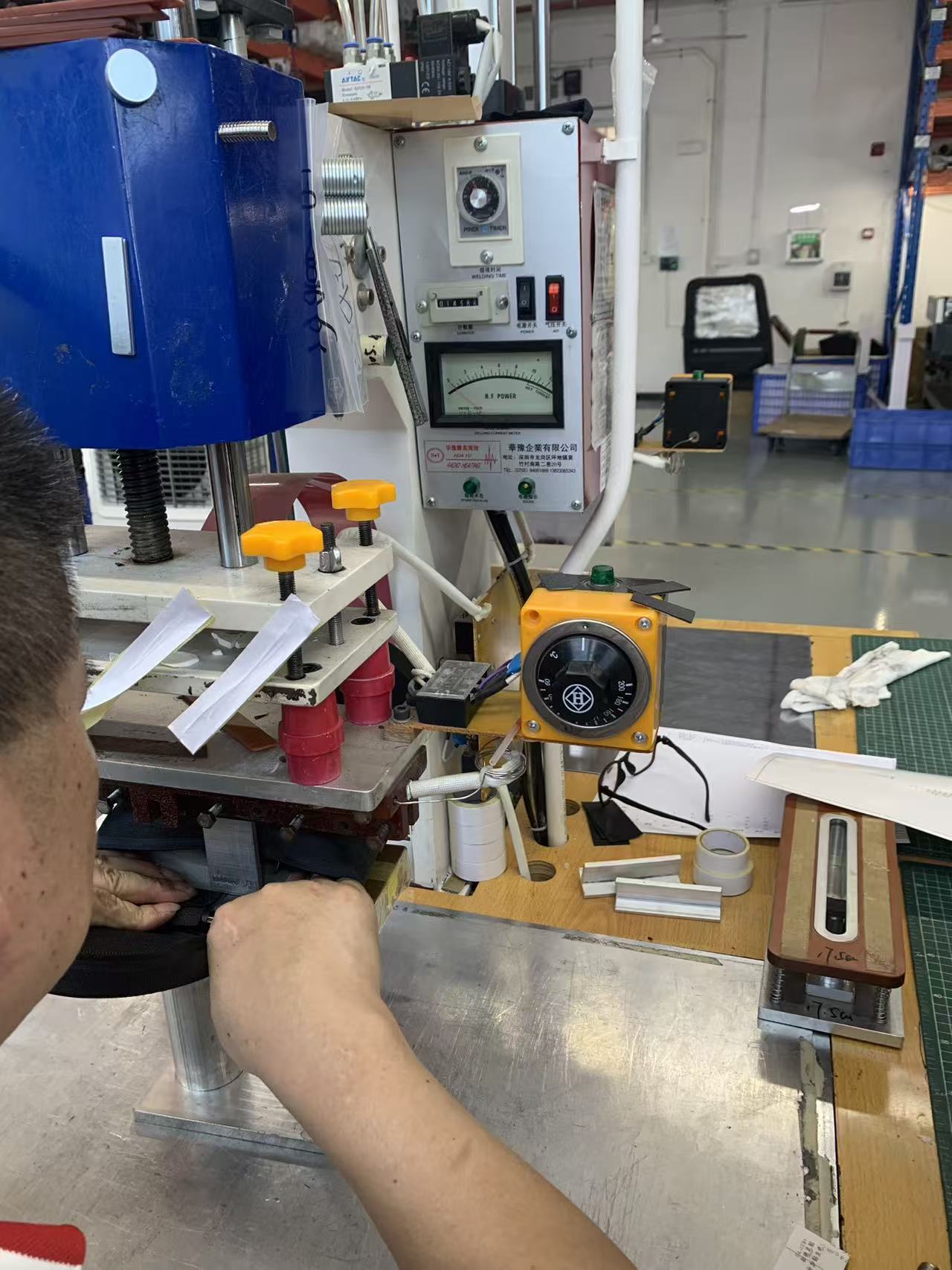 Fabrikanın İçinde: Soğutucu Torbaları Nasıl Kaynaklıyoruz, Dikiyoruz ve Test Ediyoruz